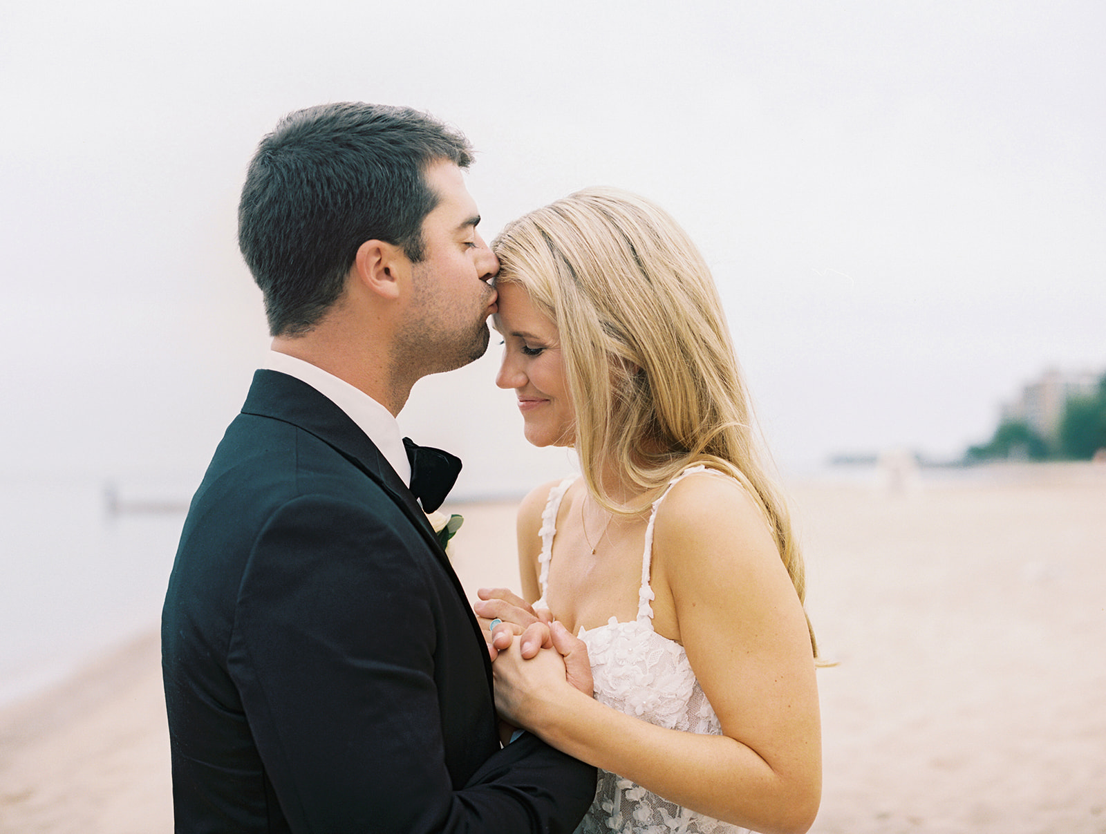 Editorial wedding photographer Chicago